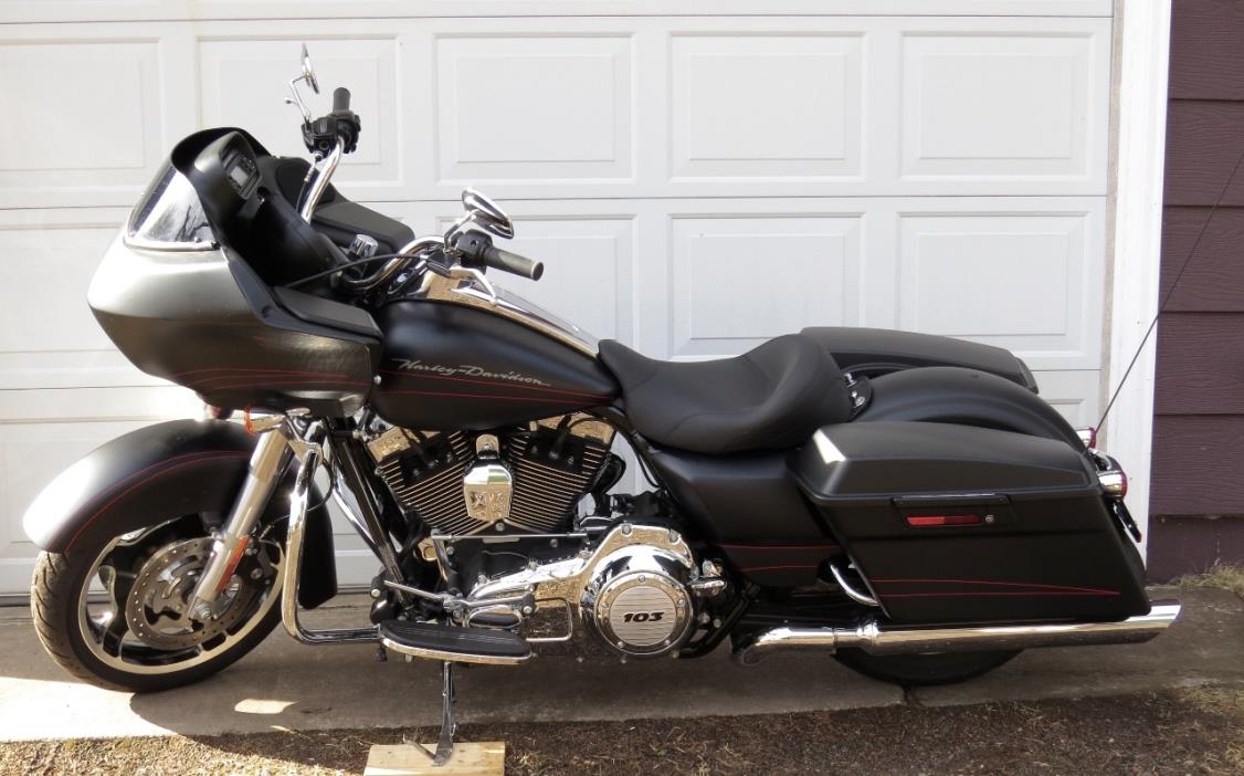 2011 Harley-Davidson ROAD GLIDE CUSTOM