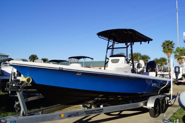 2016 Blue Wave 2400 Pure Bay