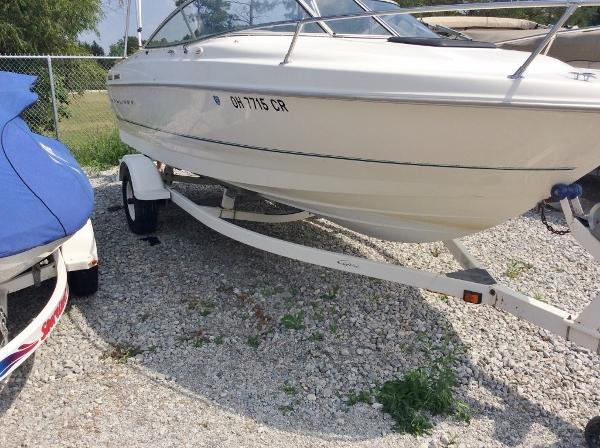 2000 Bayliner 2052 Capri DX/LX