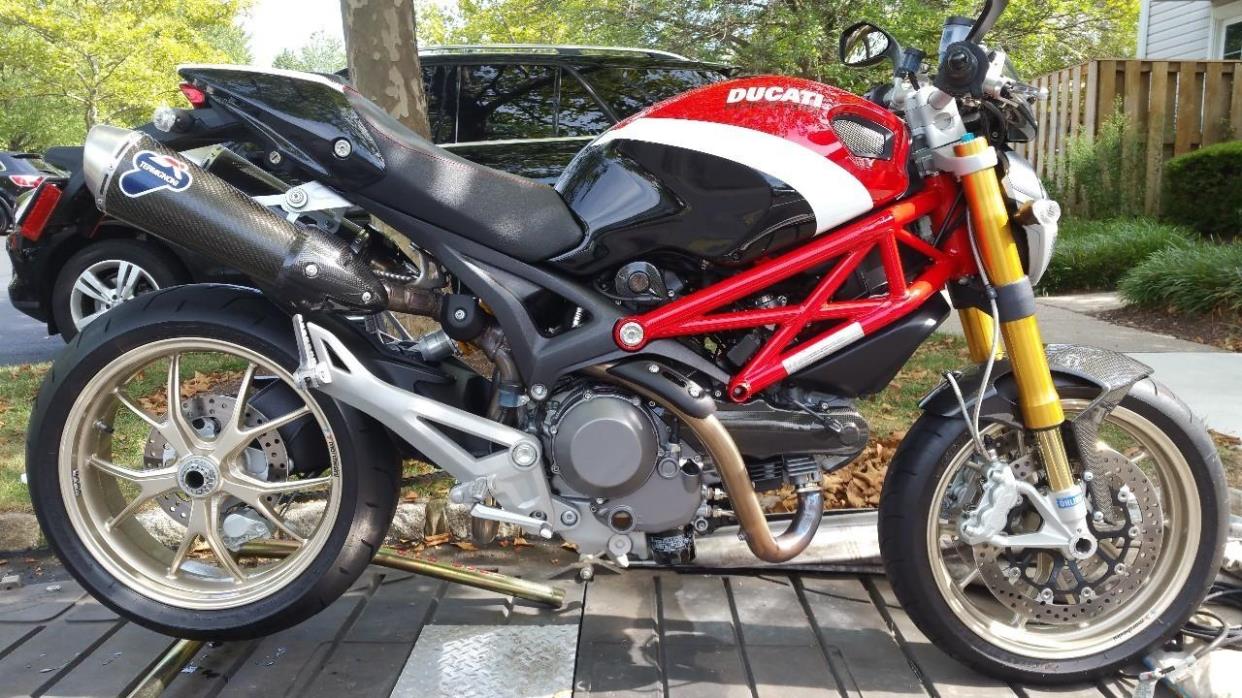 2009 Ducati MONSTER 1100S