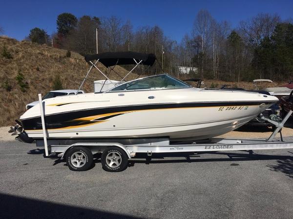 2000 Chaparral 230 SSi