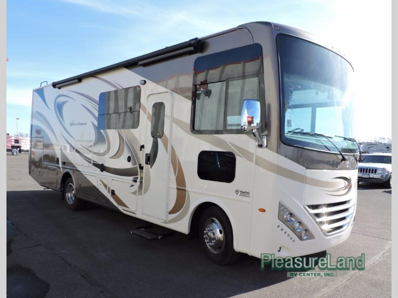 2017 Thor Motor Coach Hurricane 29M