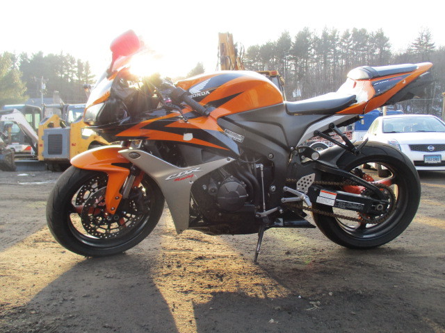 2007 Honda CBR 600RR RUNS AND DRIVES MINT HAS