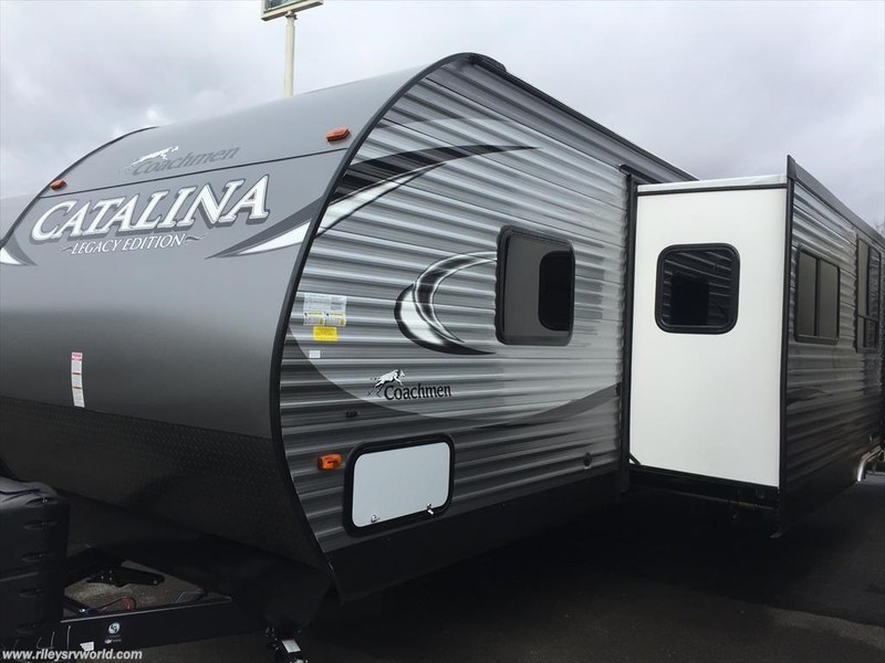 2017 Coachmen Catalina Legacy Edition 323BHDSCK