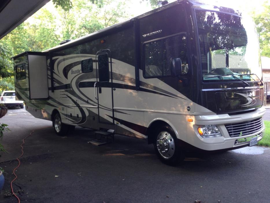 2014 Fleetwood BOUNDER 36E