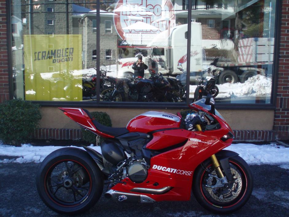 2014 Ducati Superbike 1199 Panigale R