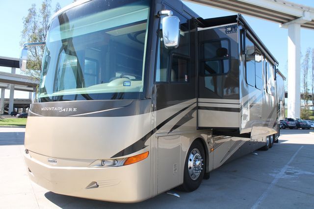 2008 Newmar Mountain Aire 4528