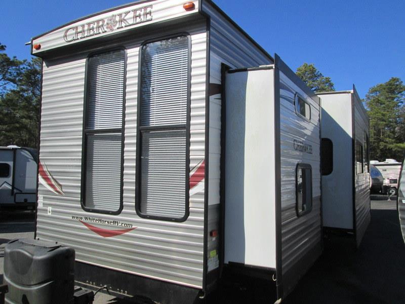 2014 Forest River Cherokee 39T 2-BdRM 1 1/2 Baths Double S