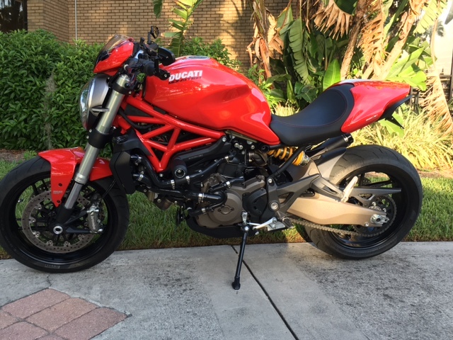 2015 Ducati MONSTER 821