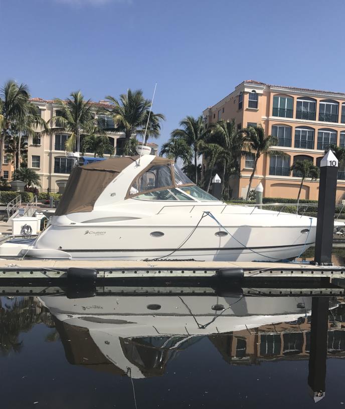 2004 Cruisers Yachts 370 Express Diesel