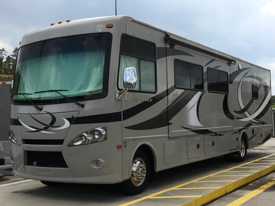 2014 Thor Motor Coach HURRICANE 34E