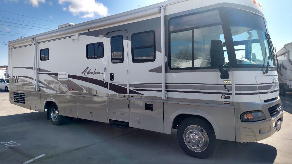 2003 Winnebago ADVENTURER 33V