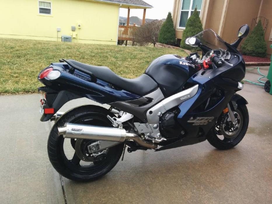 2005 Kawasaki ZZR 1200