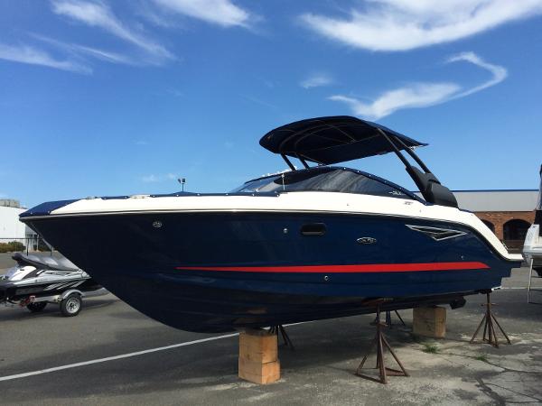 2017 Sea Ray SLX 250