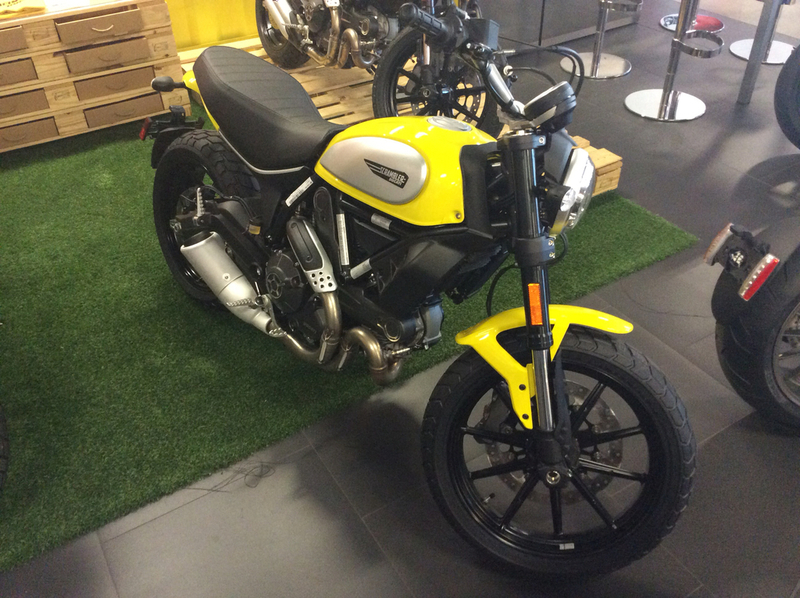 2017 Ducati Scrambler Icon '62 Yellow