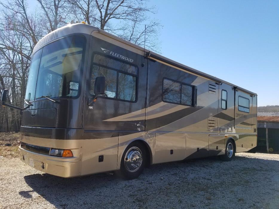 2005 Fleetwood EXPEDITION 34H