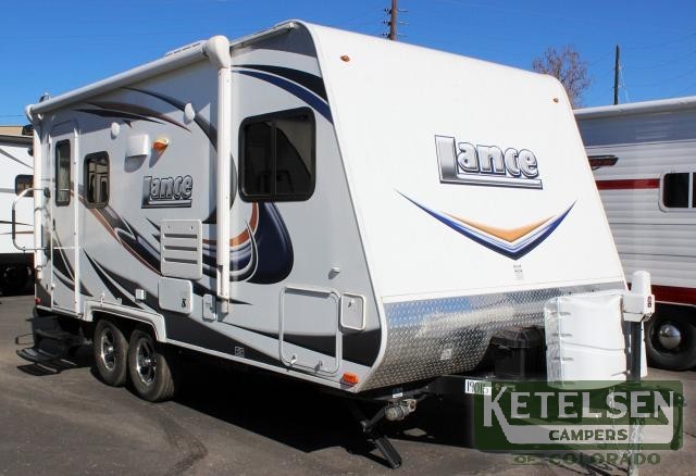 2015 Lance LANCE TRAILER 1685