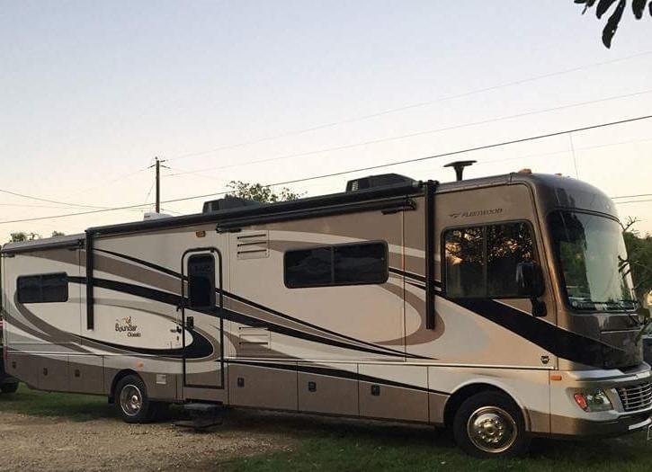 2014 Fleetwood BOUNDER 34M