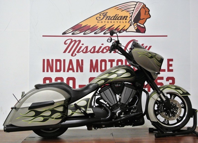 2014 Victory Cross Country Factory Custom Paint Suede