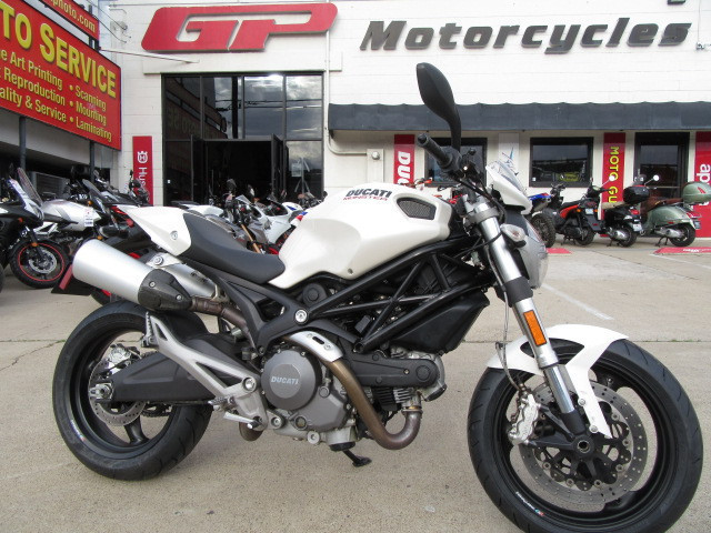 2009 Ducati MONSTER 696