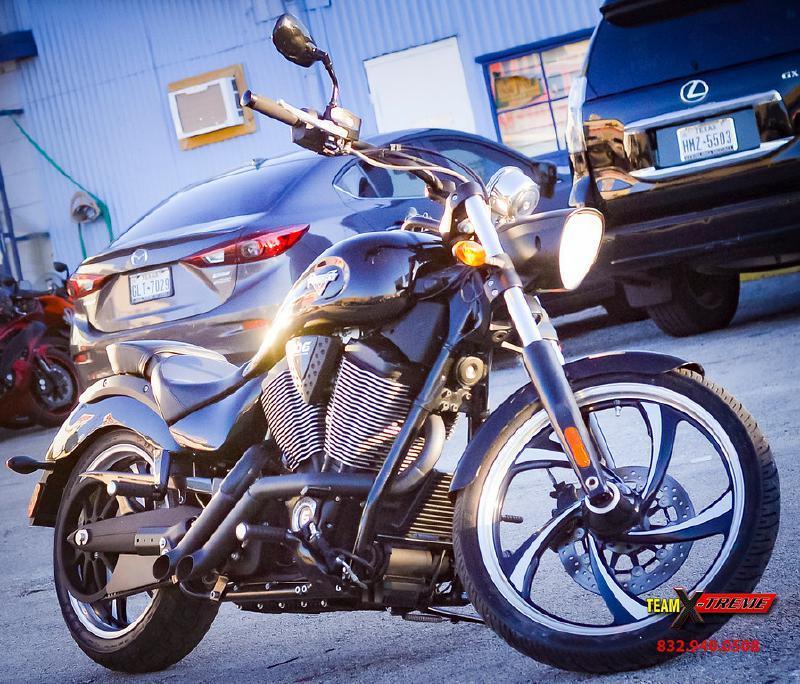2013 Victory Motorcycles 8-BALL VEGAS