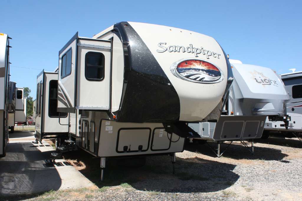 2017 Forest River Sandpiper 377 FLIK