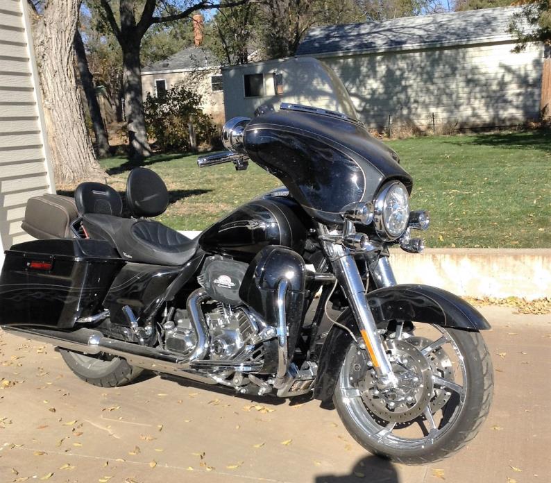 2012 Harley-Davidson STREET GLIDE CVO