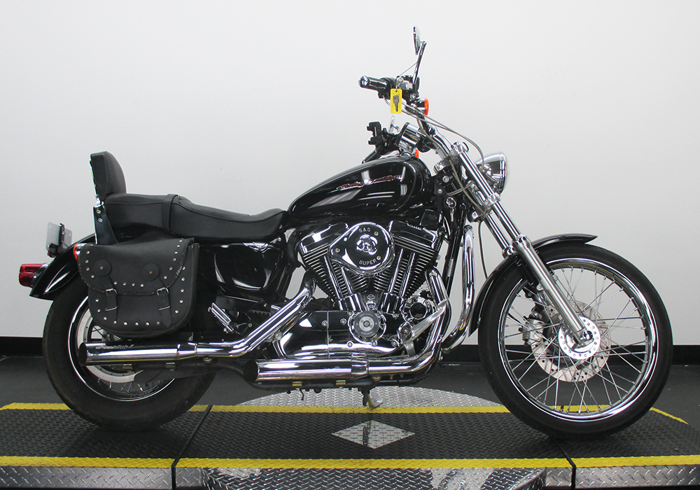 2006 Harley-Davidson Sportster 1200 Custom XL1200C