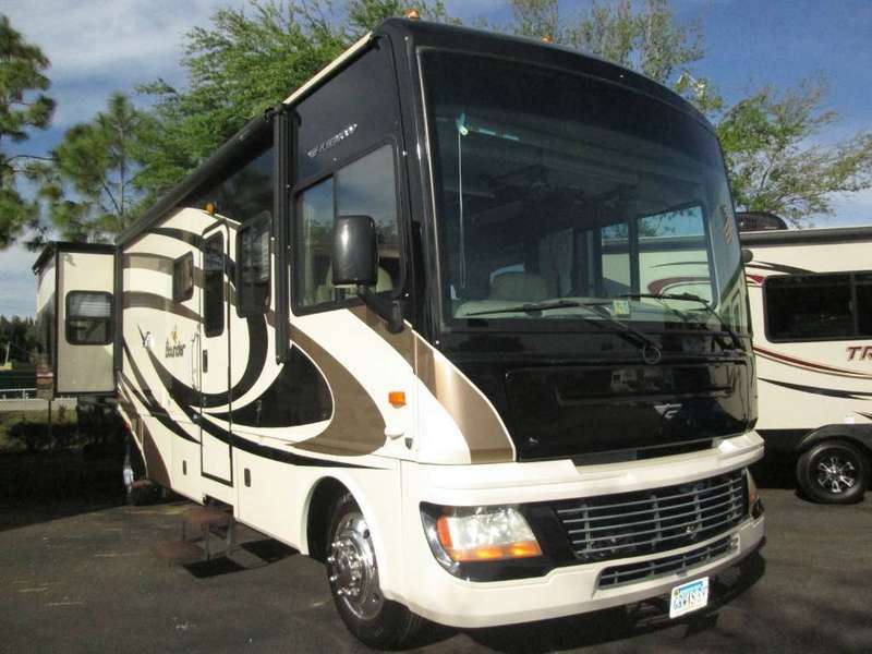 2009 Fleetwood Bounder 35H Ford