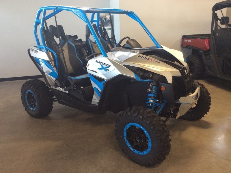 2016 Can-Am Maverick X xc 1000R Light Grey & Octane Blue