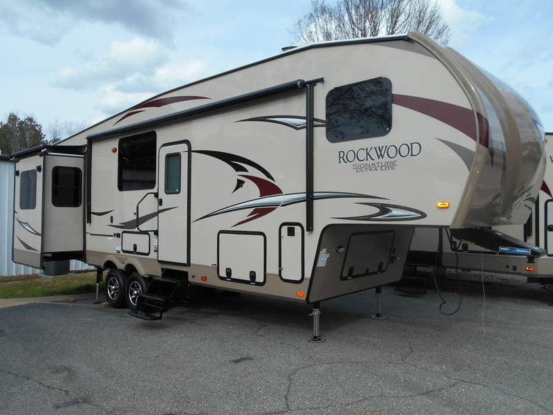 2017 Forest River Rockwood Signature Ultra Lite Fifth Wheels 8298WS