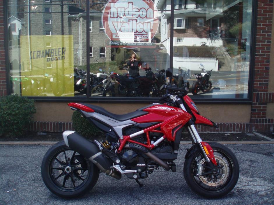 2016 Ducati Hypermotard 939