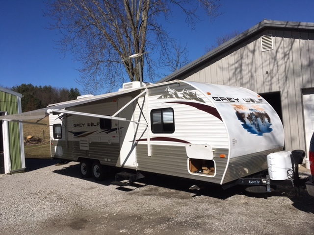 2011 Forest River CHEROKEE GREY WOLF 28BH