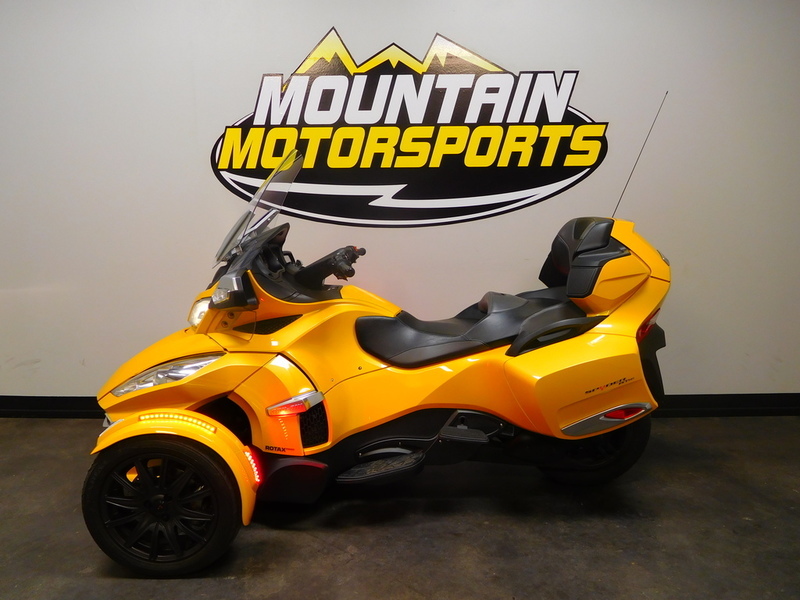 2015 Can-Am Spyder RT-S 6-Speed Semi-Automatic (SE6)