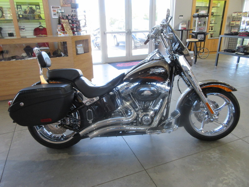 2011 Harley-Davidson FLSTSE2 - CVO Softail Convertible