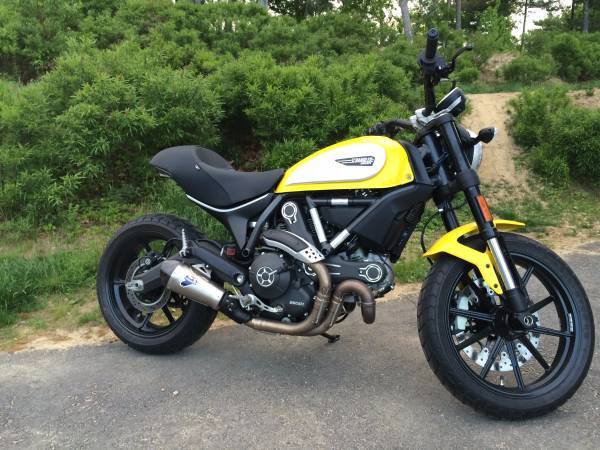 2015 Ducati SCRAMBLER ICON