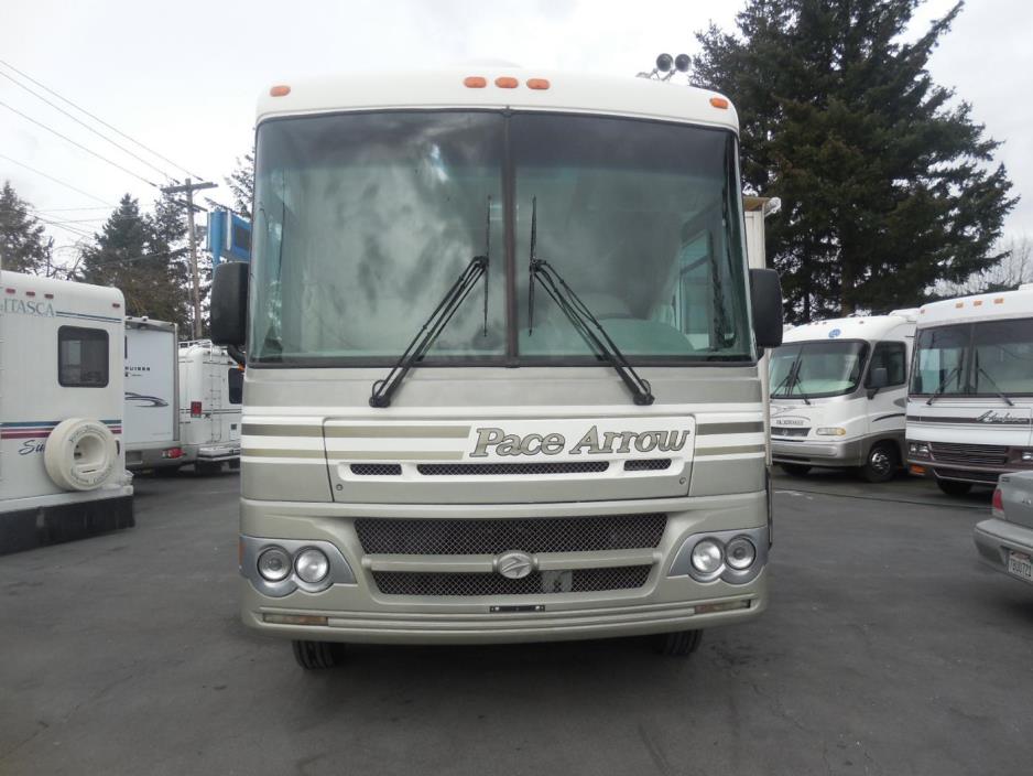 2002 Fleetwood Pace Arrow 35G