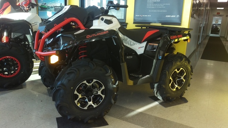 2017 Can-Am Outlander X mr 570