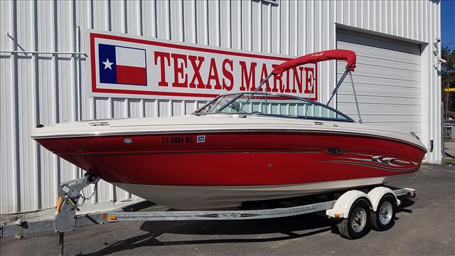 2005 Sea Ray 220 Select