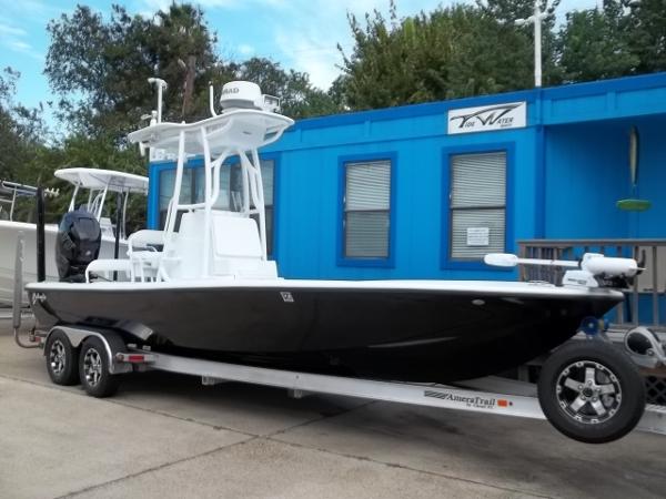 2015 Yellowfin 24 Bay CE