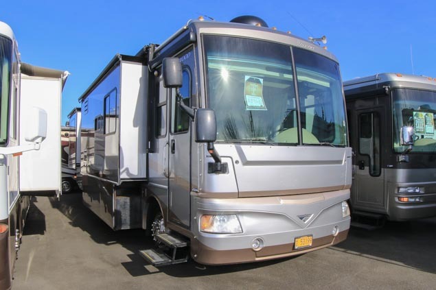 2006 Fleetwood BOUNDER