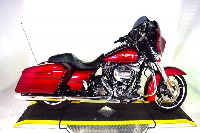 2016 Harley-Davidson Street Glide Special FLHXS