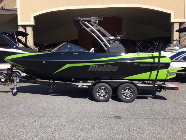 2017 Malibu Boats LLC 21 vlx