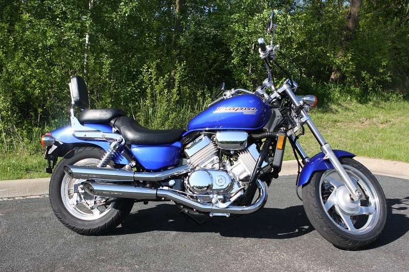 2003 Honda MAGNA