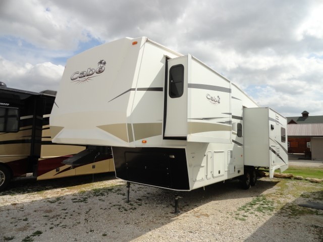 2011 Carriage CABO 341