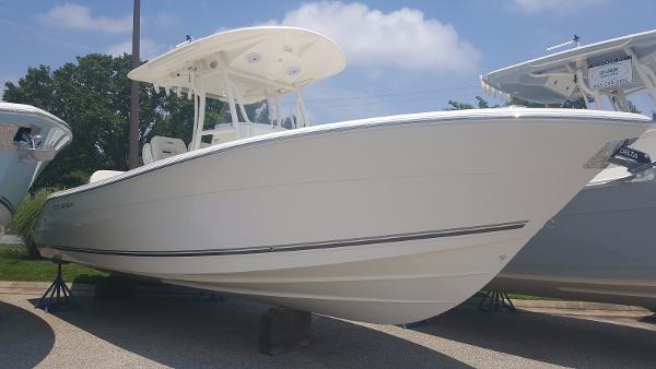 2016 Cobia 261 Center Console