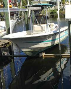 1998 Hydra-Sports 20' CC w 2004 Evinrude 200hp DI (Low Hrs.) & Dual a