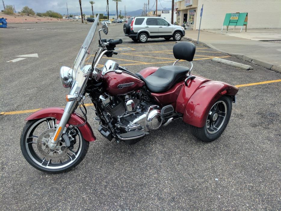 2016 Harley-Davidson FREEWHEELER