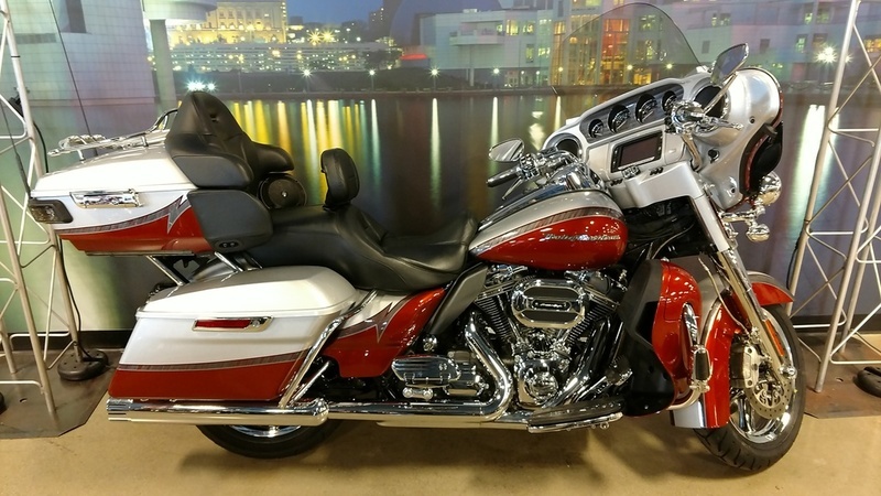 2014 Harley-Davidson CVO Limited FLHTKSE