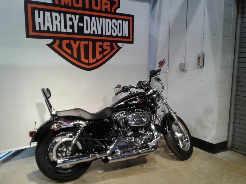 2013 Harley-Davidson Sportster 1200 Custom XL1200C